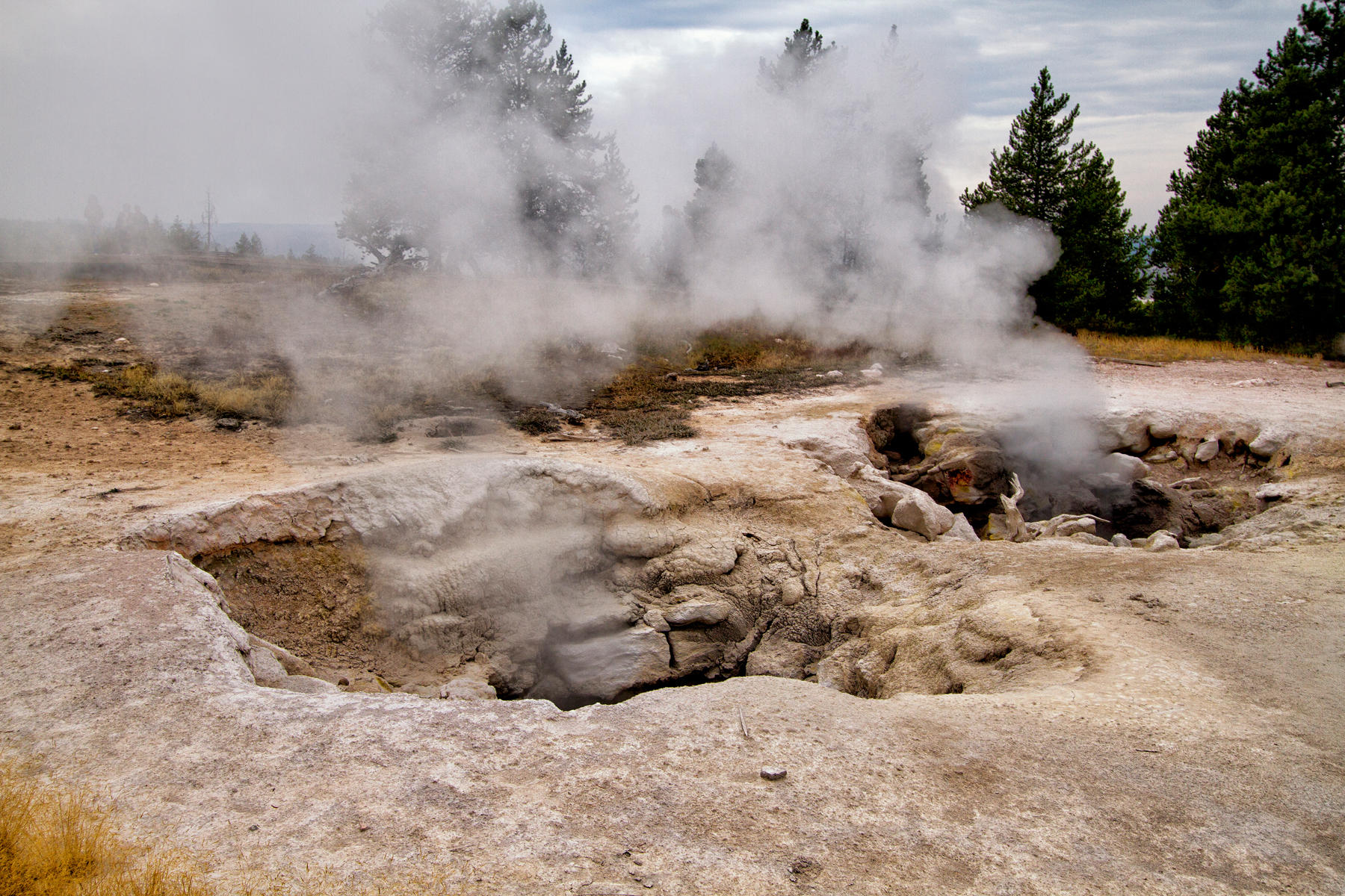 Midway Geyser Basin 0807