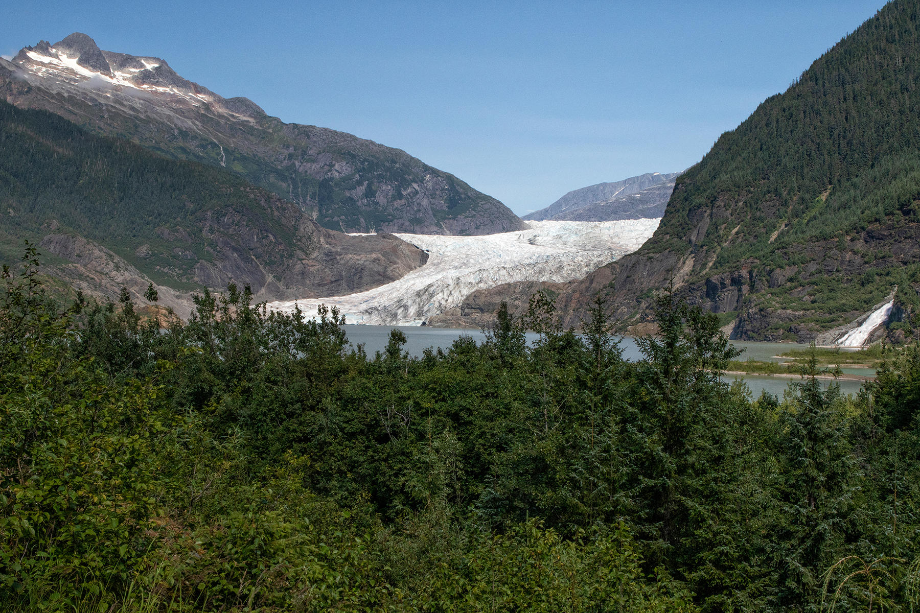 1027<br />Mendenhall Glacier and Nugget Falls
